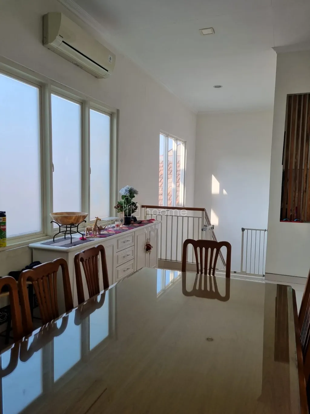 Dijual Rumah 2 Lantai Mewah Strategis Siap Huni di Kendangsari – Surabaya