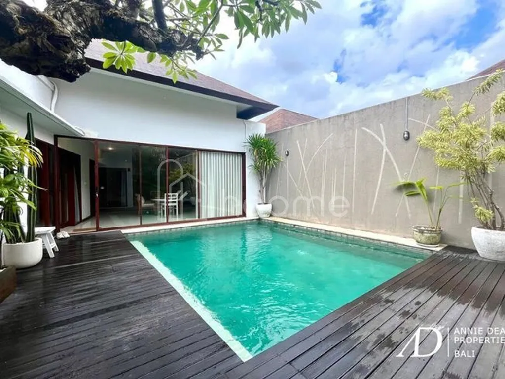 FREEHOLD 3 BEDROOM VILLA ONE GATE SYSTEM IN UMALAS