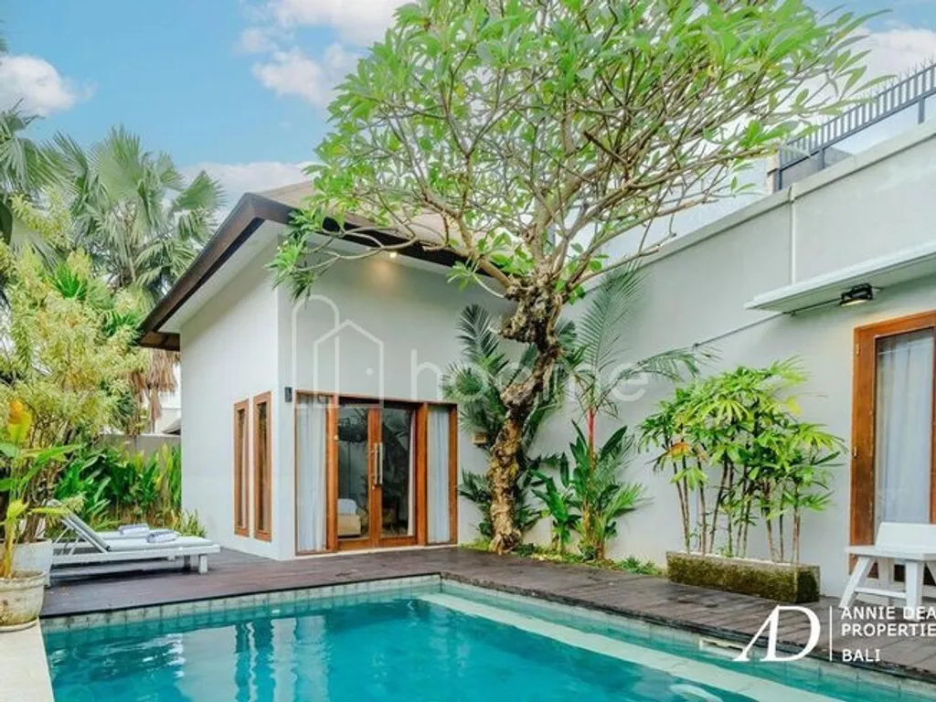 FREEHOLD 3 BEDROOM VILLA ONE GATE SYSTEM IN UMALAS