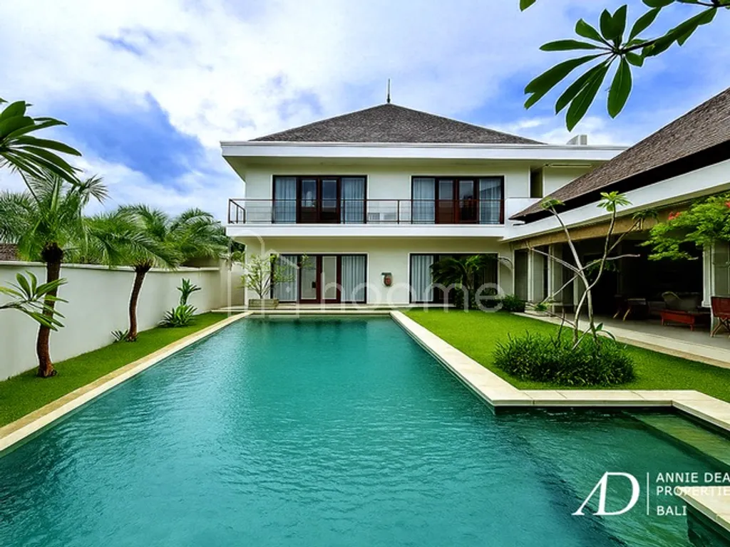 FREEHOLD 5-BEDROOM VILLA IN THE PRIME AREA OF BATU BOLONG, CANGGU
