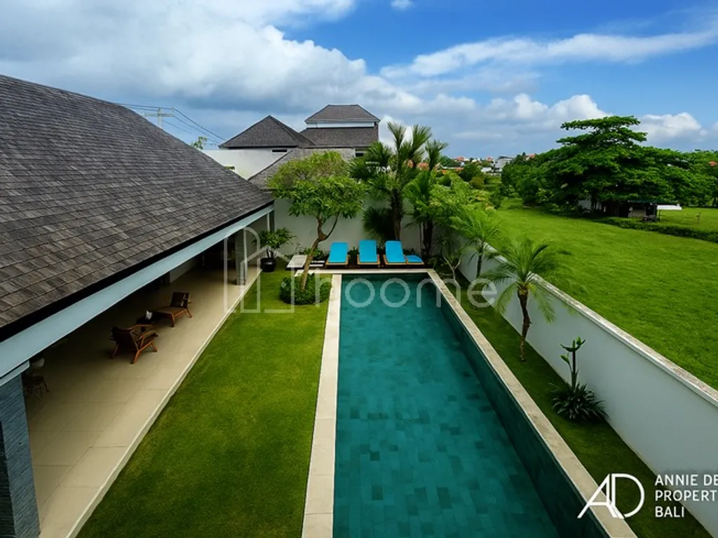 FREEHOLD 5-BEDROOM VILLA IN THE PRIME AREA OF BATU BOLONG, CANGGU