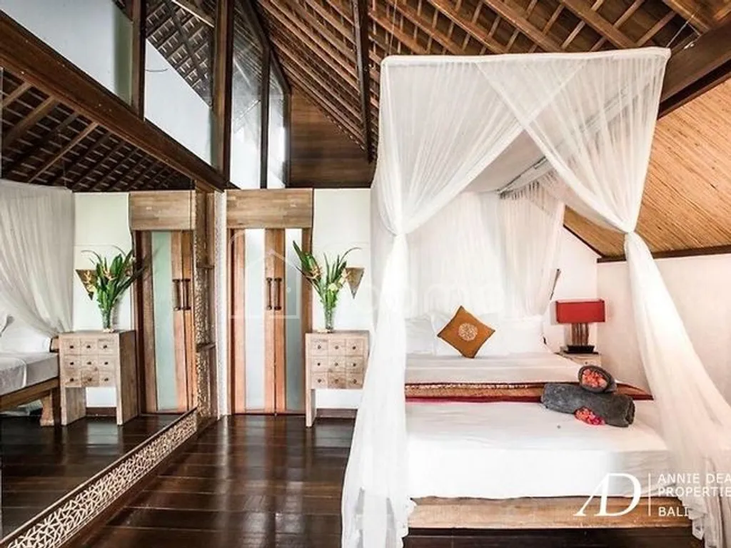 FREEHOLD TROPICAL DESIGN 5-BEDROOM IN BATU BOLONG CANGGU