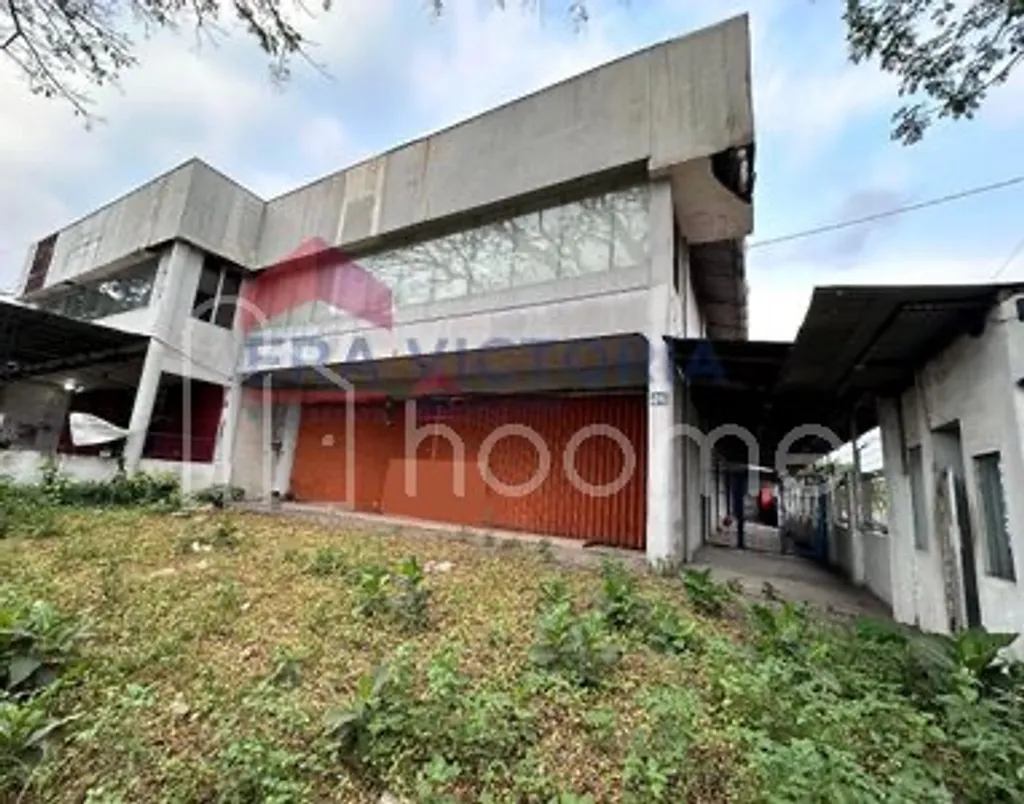 Ruko Komersial di Pinggir Jalan Sewa Lokasi Usaha Siap Operasi