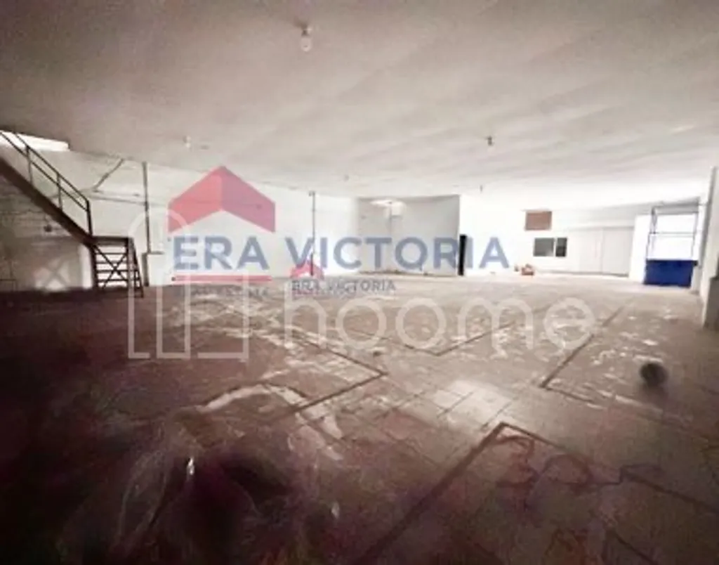 Ruko Komersial di Pinggir Jalan Sewa Lokasi Usaha Siap Operasi