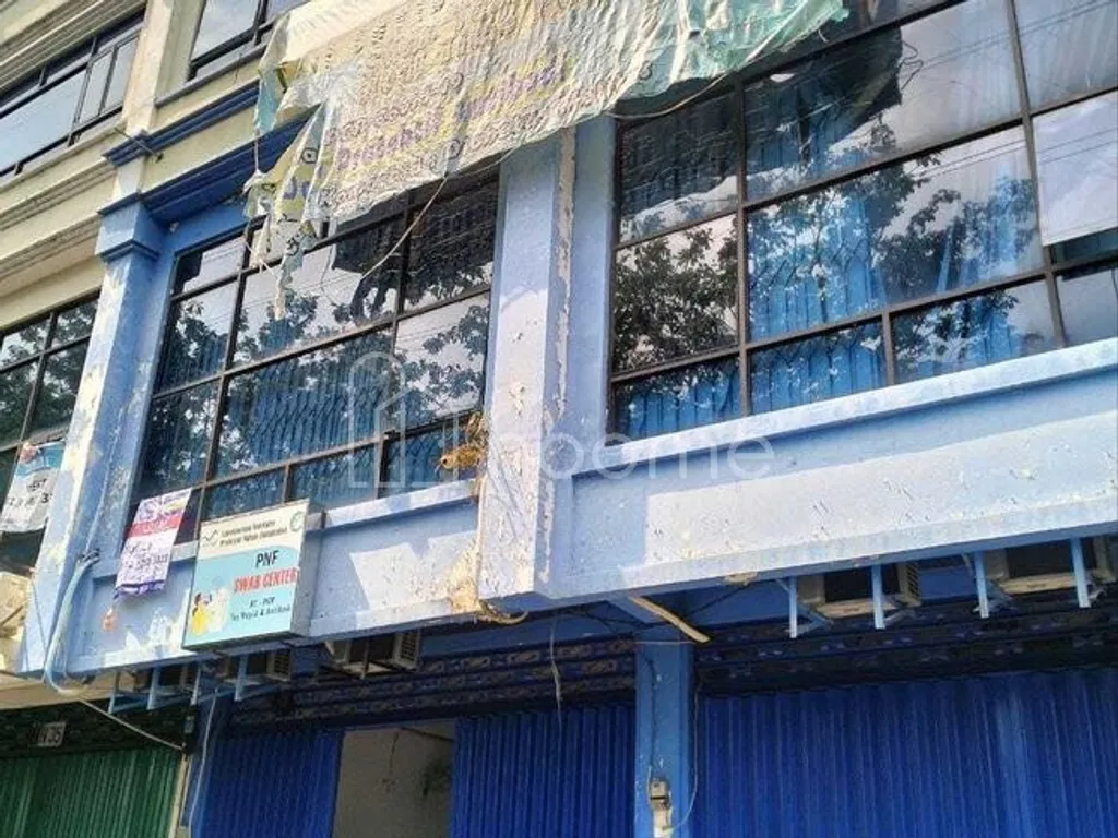 Rungkut Mega Raya. Hadap jalan raya. Murah