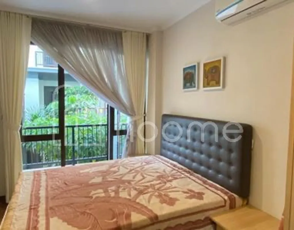 DISEWA APARTEMEN LOFT 2 LANTAI 3 BR FULL FURNISH BARU DEPAN SWIM POOL