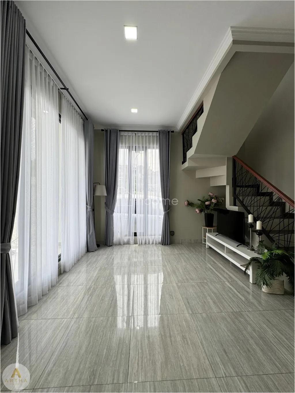 Rumah 2 lantai minimalis di Lembang Bandung Utara