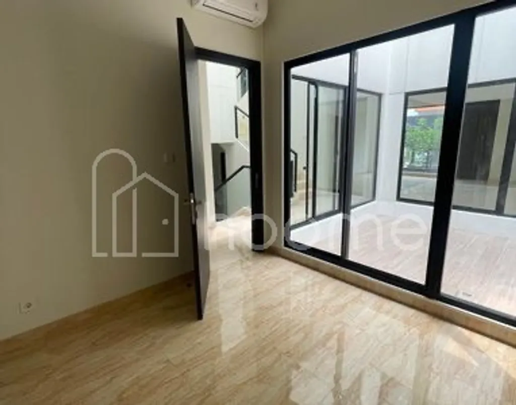 Disewa Rumah 2.5 Lantai Siap Huni Di Cluster Mozart BSD City