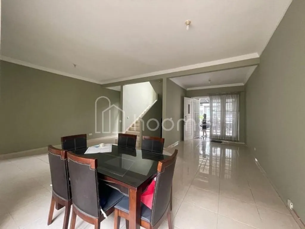 Disewakan Rumah cluster sutera Olivia HADAP Utara di alam sutera