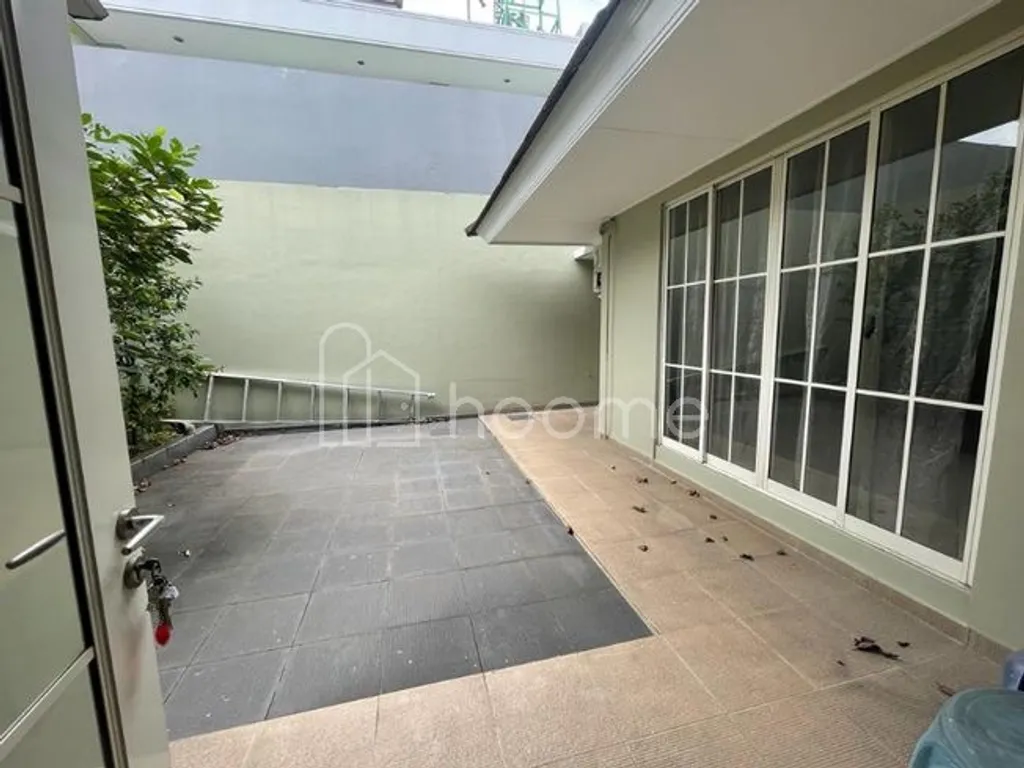 Disewakan Rumah cluster sutera Olivia HADAP Utara di alam sutera