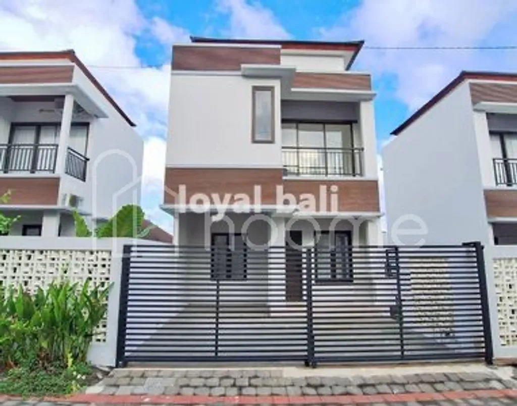 Rumah, Brand New House in a Quiet Estate in Jimbaran, Bali