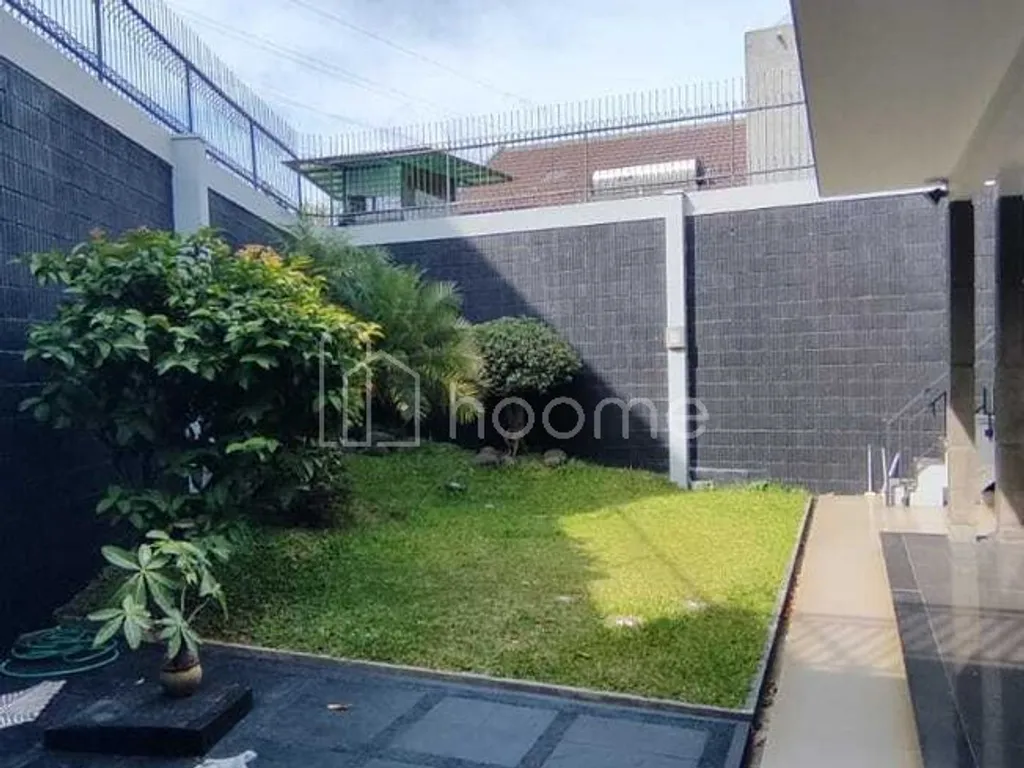 Sewa RUmah Lux di Singgasana Pradana