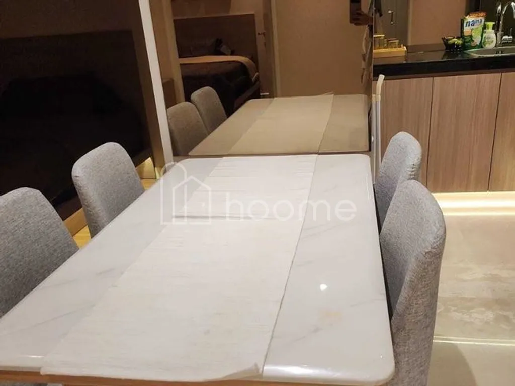 DIjual MURAH FURNISH siap huni bagus di Landmark Apartement