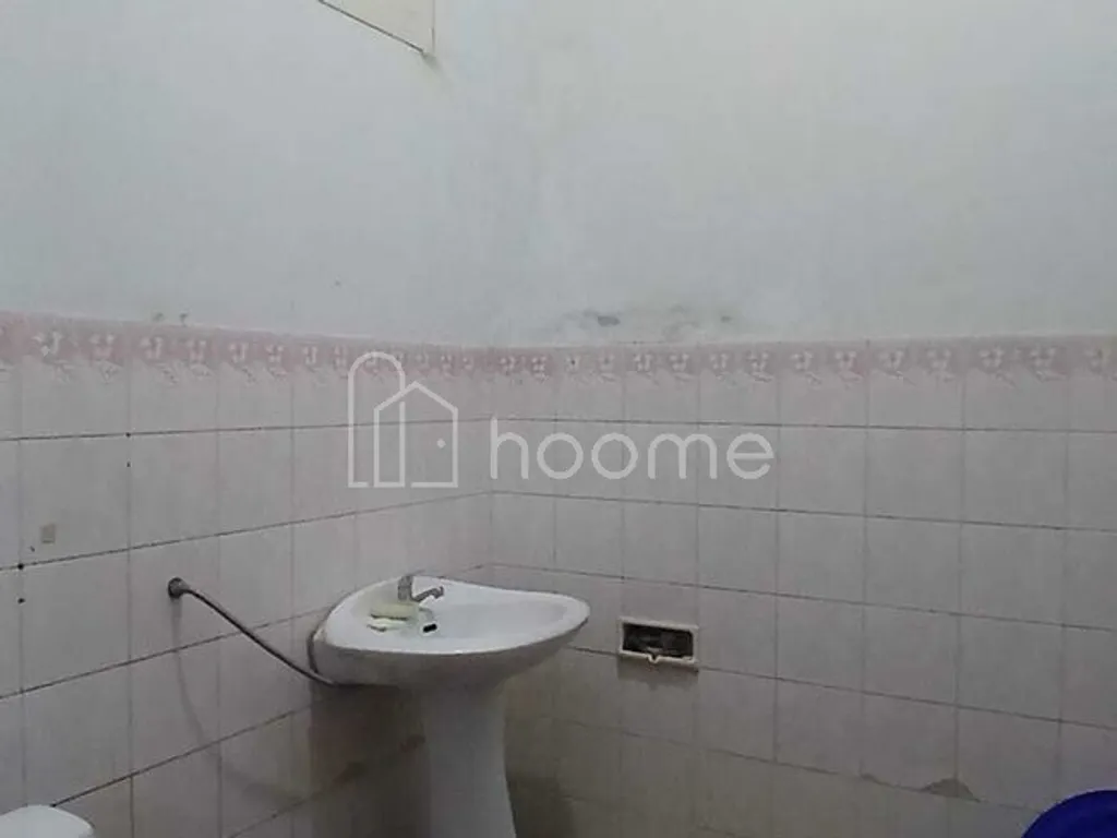 Rumah tinggal di Muara Sari 2¼ lantai Semi furnished