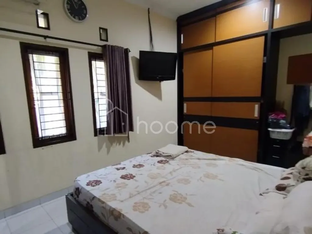 DIJUAL MURAH Rumah bagus siap huni Hook Taman Holis Indah