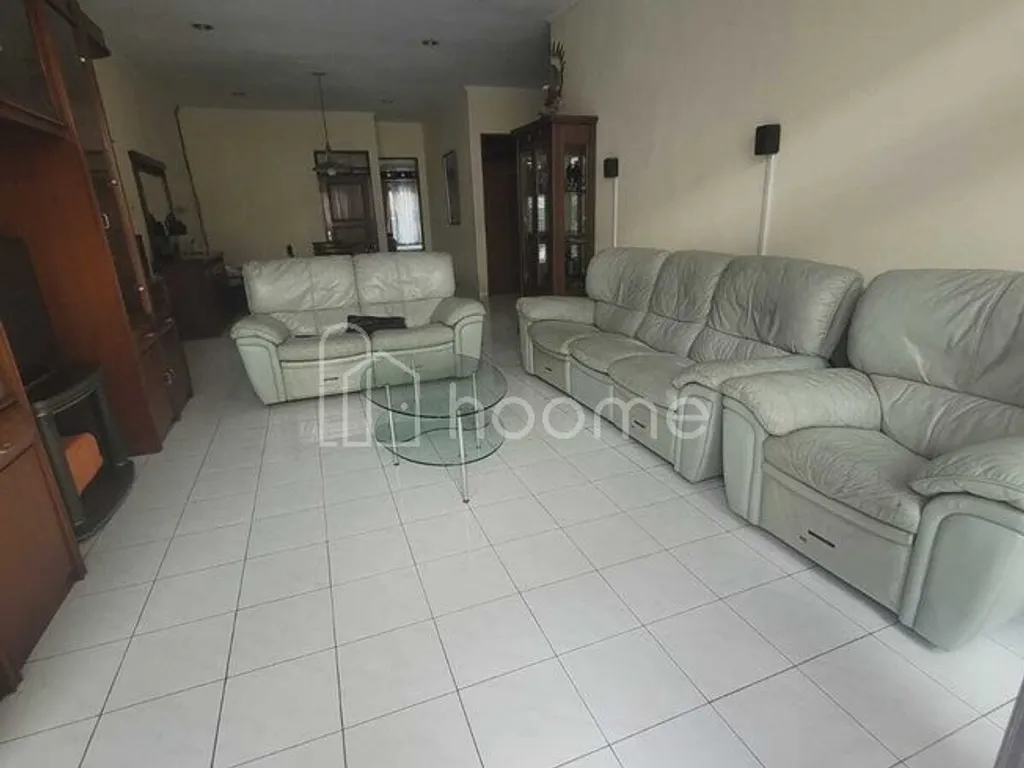Dijual Rumah di Jalan Batununggal Sentosa