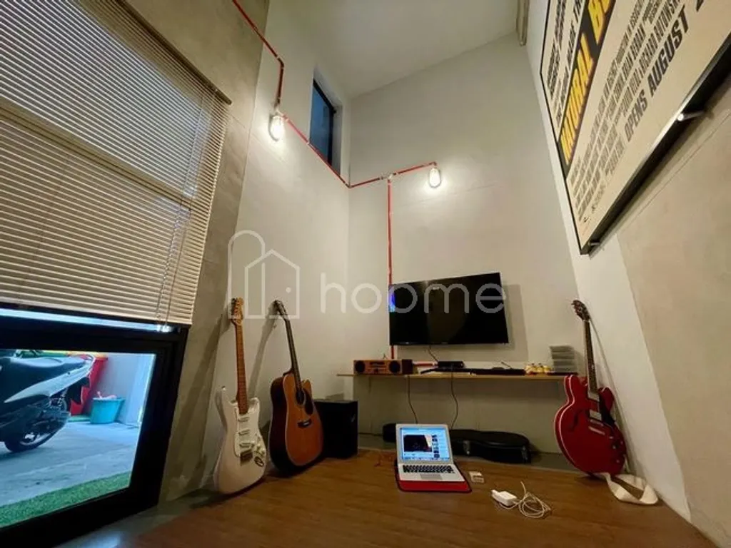 Dijual Rumah Kos lokasi strategis di jalan cisitu lama