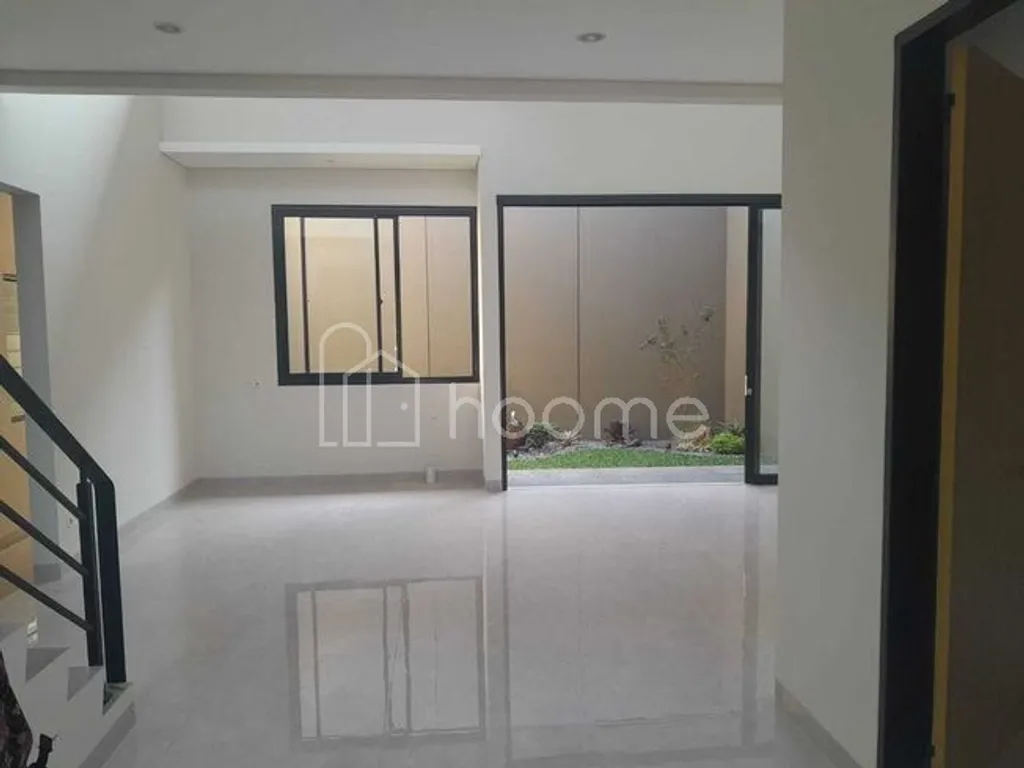 Dijual Rumah baru di Singgasana Pradana