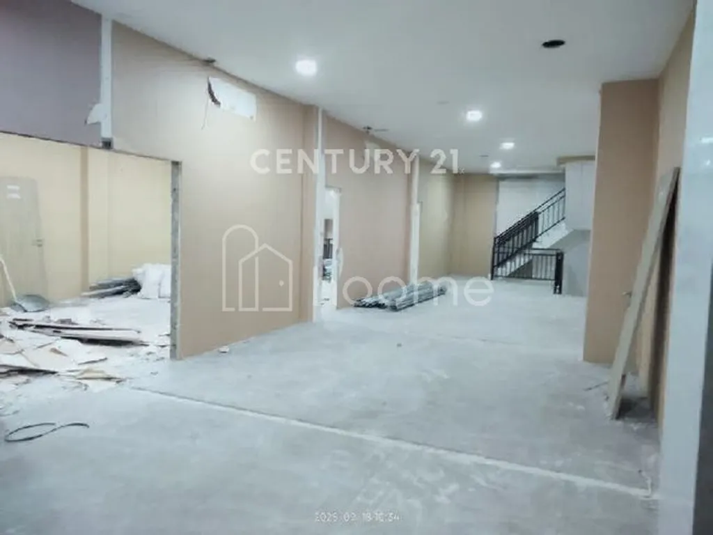 Sewa Ruko Panglima Polim, Gandeng 3, Ada Basement, Jalan Utama!