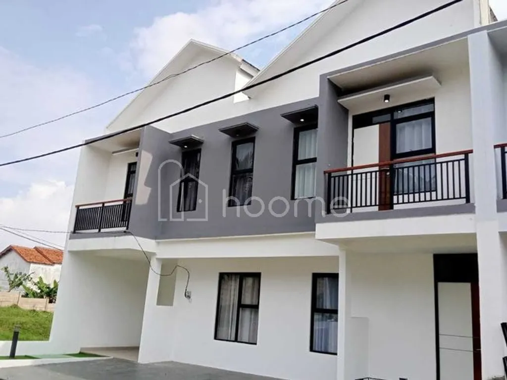 Rumah di Padalarang rasa villa 700jt ada kolam renang dkt stasiun KCIC