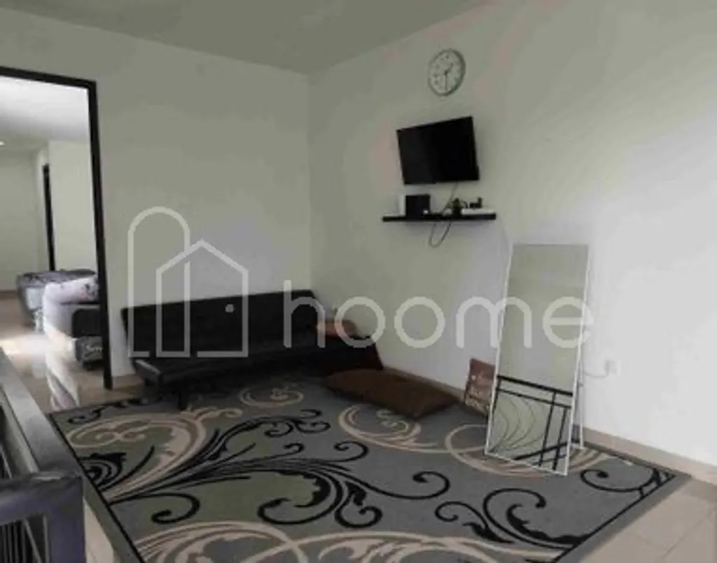 rumah dengan kolam renang bagus dijadikan sewa harian