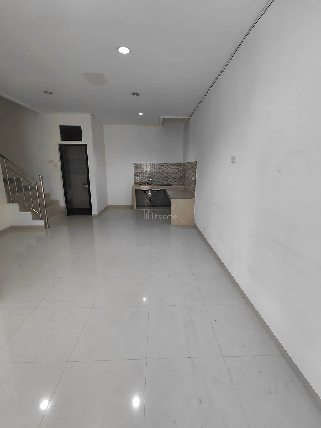 Dijual Rumah Baru Bangun 4KT 4KM 189m² Luas di Lokasi Strategis, Siap Huni!