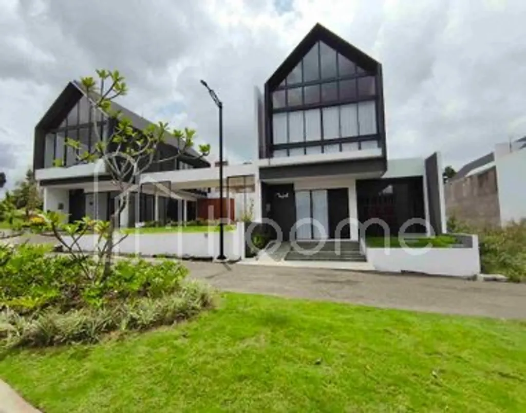 Rumah Dago nuansa villa sejuk Bandung utara