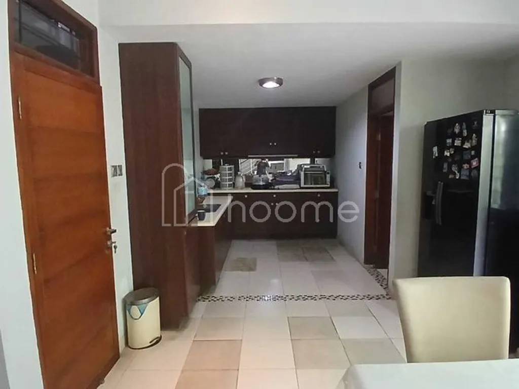 Dijual rumah dikomplek unpad cigadung tanah luas 6 kamar