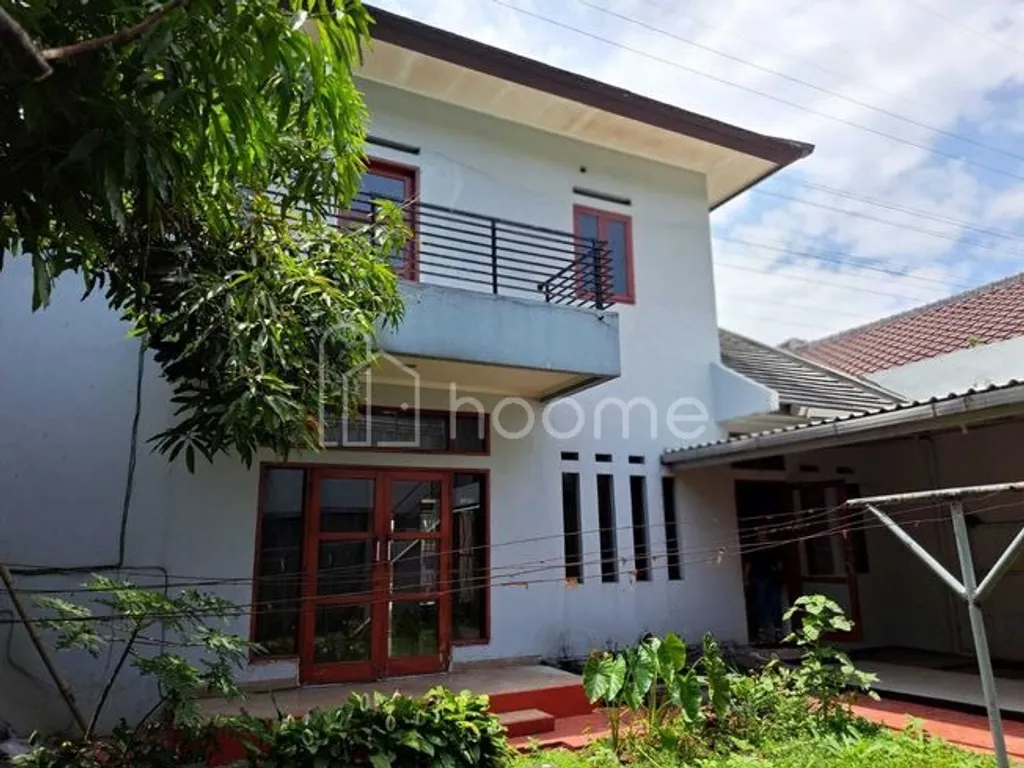 Dijual cepat rumah 2 lantai harga murah dan siap huni di Batununggal Indahh