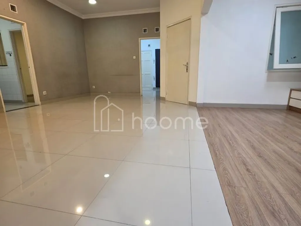 Rumah MURAH BAGUS Siap huni 2 lantai di Singgasana Pradana