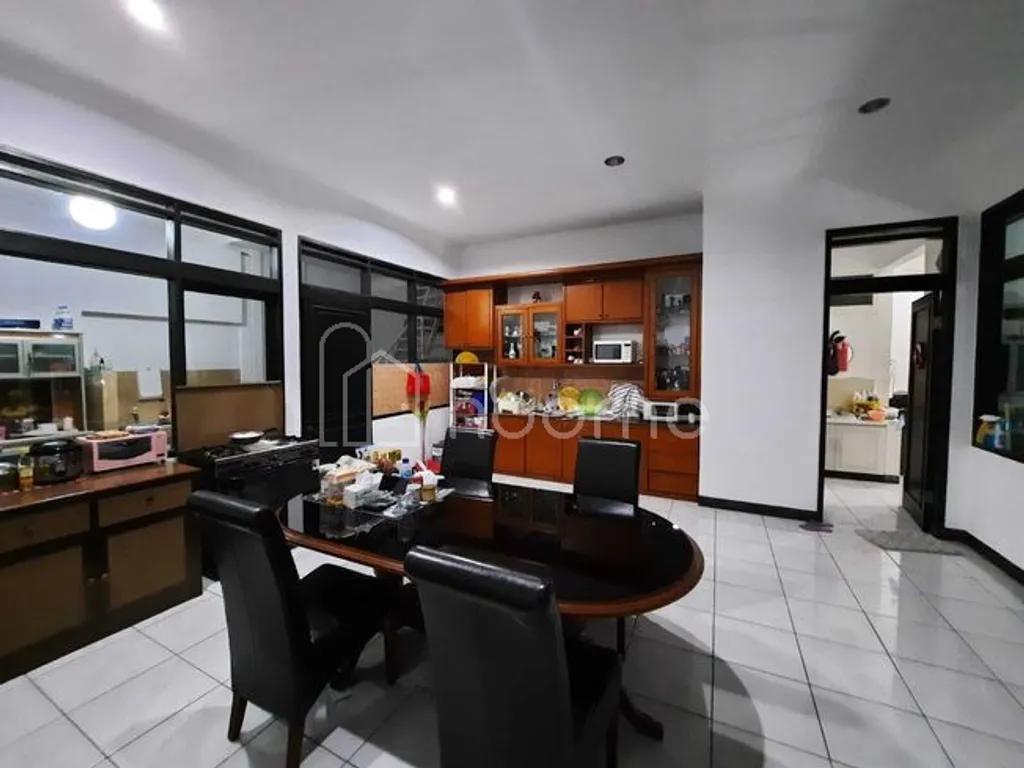 Dijual Rumah disayap lengkong besar, daerah pungkur