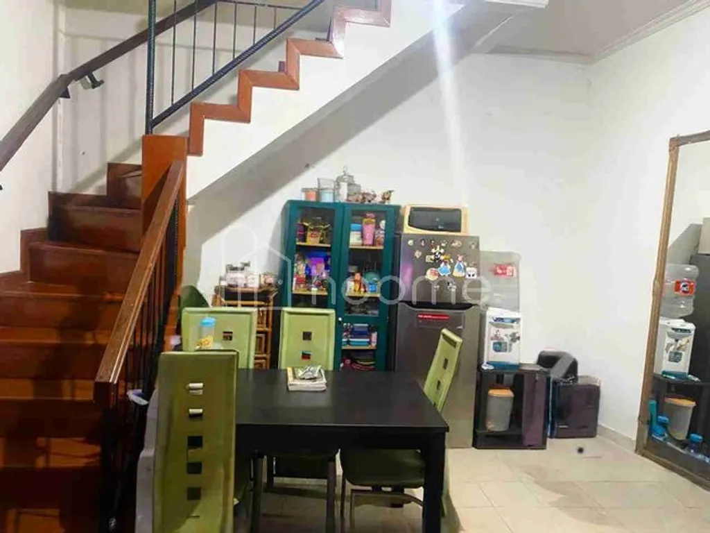 Dijual Rumah di komplek mitra dago antapanii