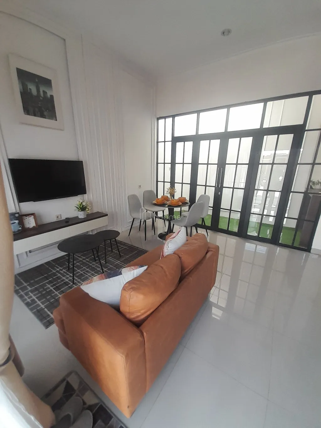 Rumah modern Minimalis di Bojongsoang dekat Podomoro Park Buah Batu