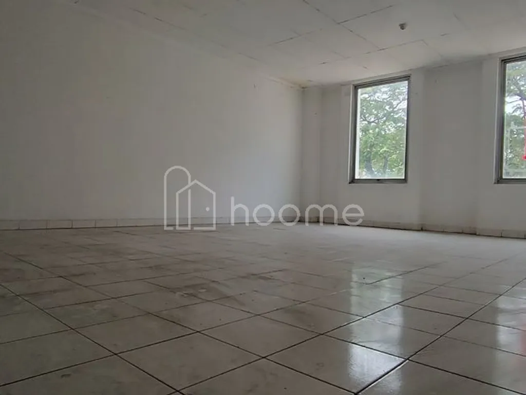 Dijual ruko 2 lantai lebar 6 meter di jalan utama