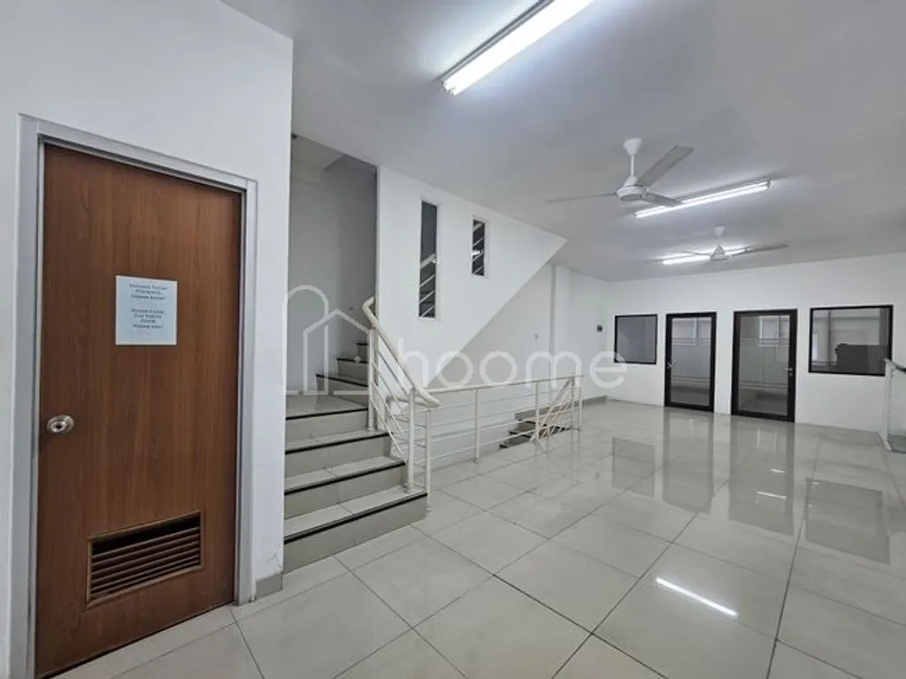 Ruko bsb 4 lantai cocok untuk kantor dan usaha