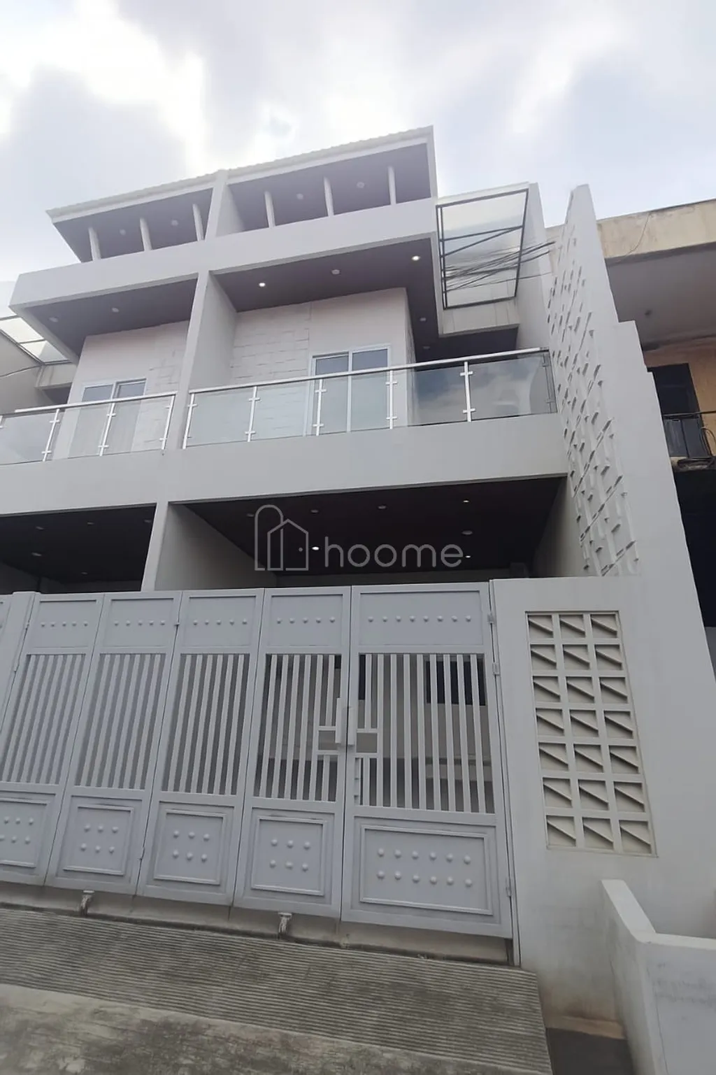 Dijual Rumah 2lantai Harga murah Di Pondok Gede Housing Bekasi