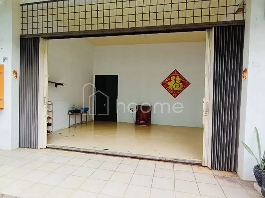 dijual ruko batam center 3 lantai , belakang ikan cianjur