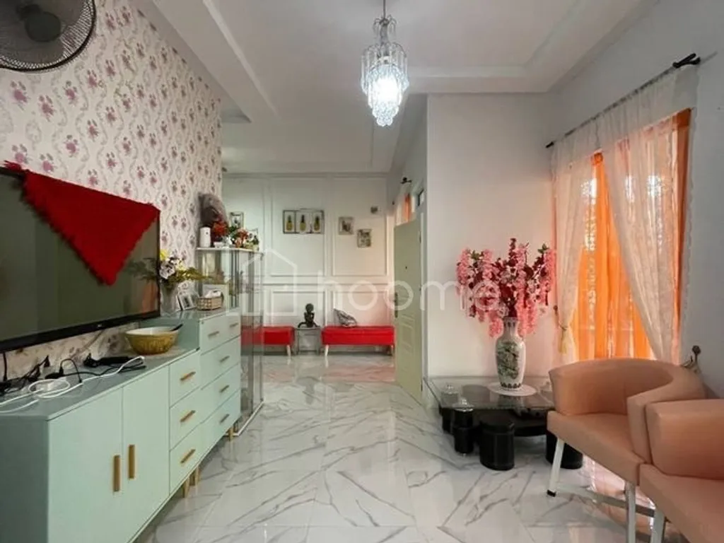 Rumah Dijual Cepat hook Full renovasi di Monde Residence