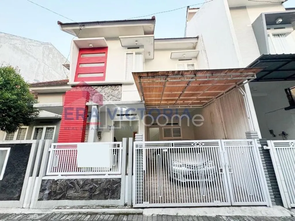 DIJUAL Rumah Lokasi Strategis Dekat Sekolah Hwa Ind Kota Malang