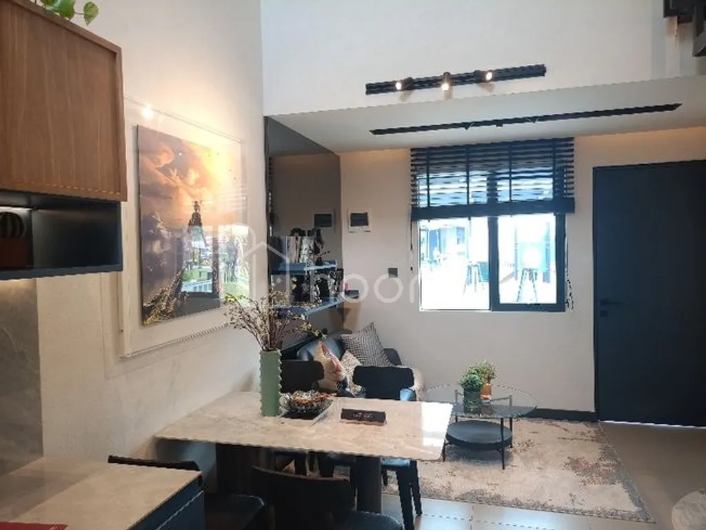 Rumah Minimalis konsep Mezzanine di Gading Serpong