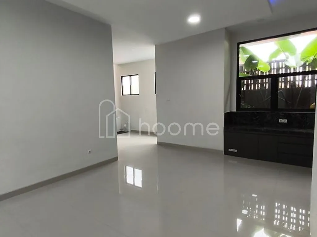 Rumah 2 Lantai Di Monjali, Selatan Hotel Hyatt