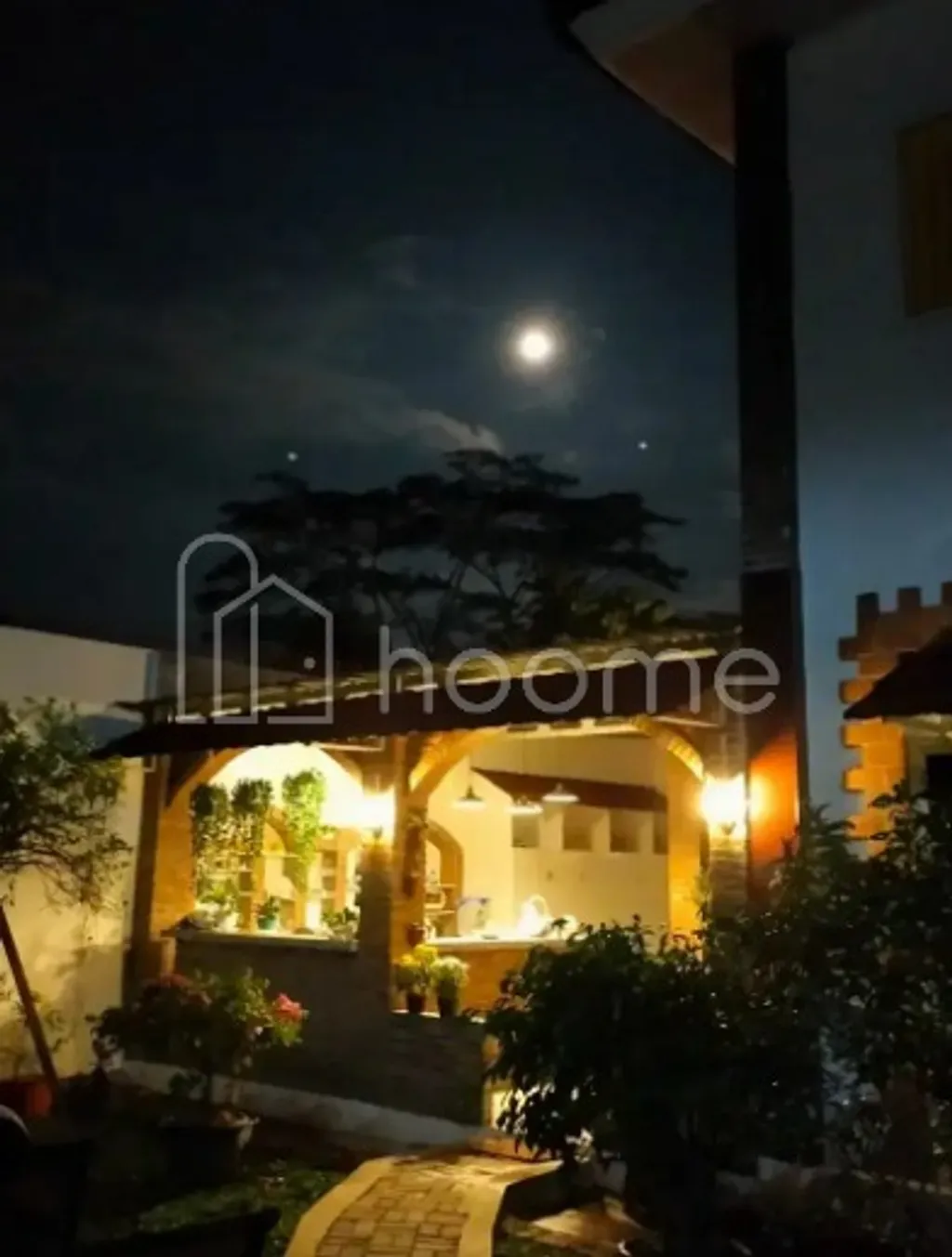 Di jual rumah tepi sawah dgn pemandandangan indah dan udara sejuk.