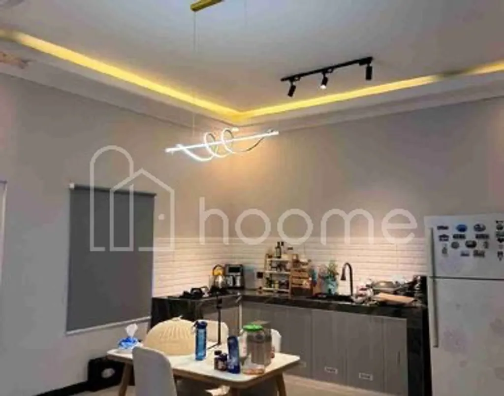 DIJUAL RUMAH FULLFURNISH TENGAH KOTA BERNUANSA MINIMALIS LOKASI KM 6.5 AMAN NYAMAN HARGA NEGO