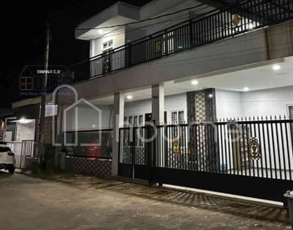 Rumah Full Renovasi 2 Menjadi 1 Unit di Tiban Indah Permai Tahap 6