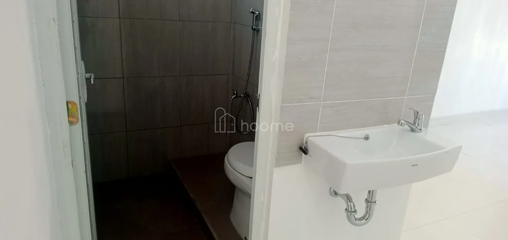 DI KONTRAKAN RUKO 1 LANTAI STRATEGIS COCOK UNTUK TOKO, MINIMARKET DLL