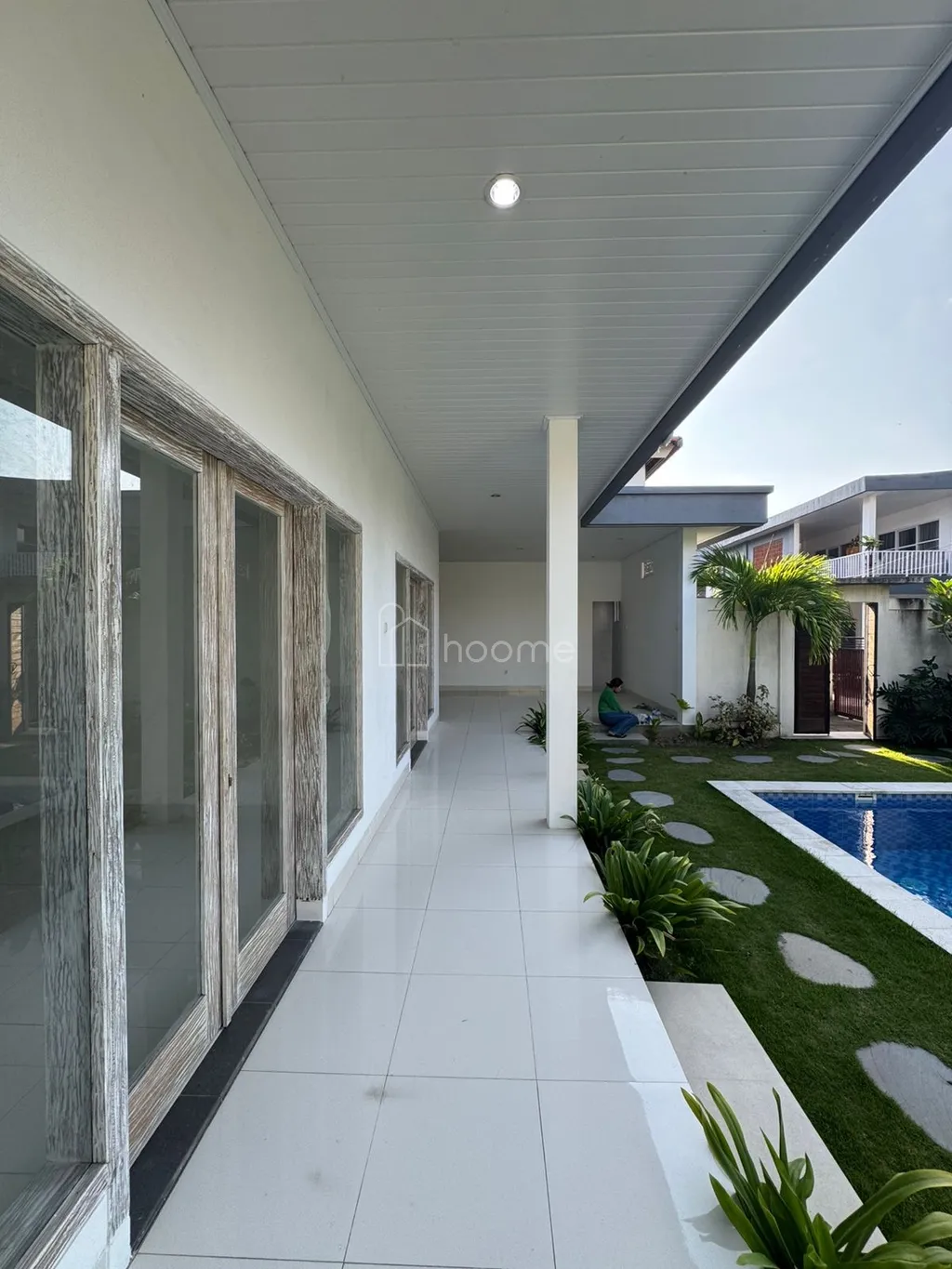 For Rent/ Disewakan villa big gardent at canggu kuta bali