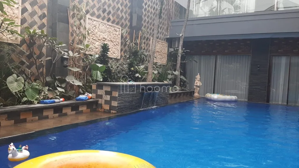 rumah semi villa nuansa bali di jual