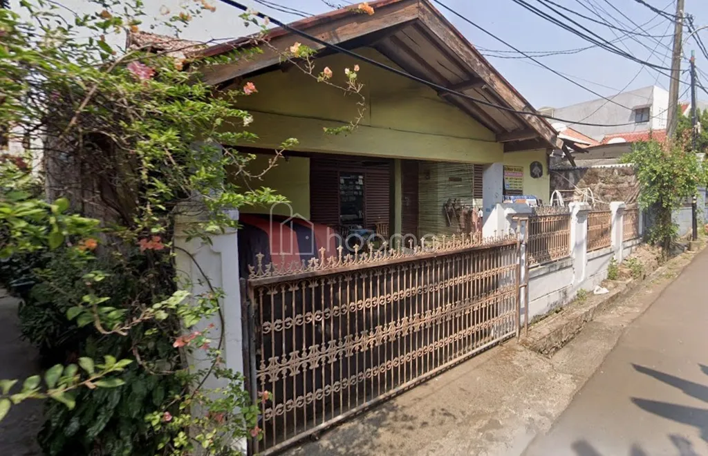 RUMAH STRATEGIS BEBAS BANJIR DI PETUKANGAN CILEDUG RAYA