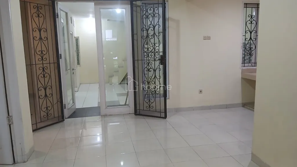 DIsewakan Rumah di Graha Raya Bintaro cluster Valencia Blok K7 No 17