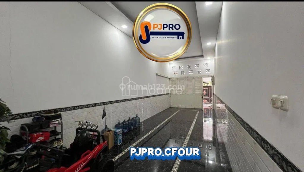 Dijual Rumah Mewah Private Kolam Renang di Duren Sawit Jakarta Timur